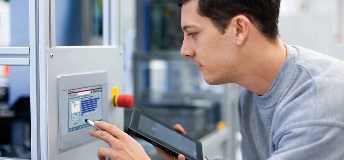 Bühne Maintenance 